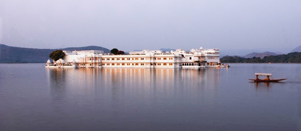Taj Lake Palace_Udaipur Honeymoon Resorts