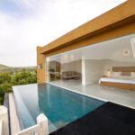 difference between wellness retreat and resort